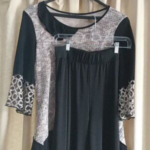 Lily Sharkbite Hem Tunic with Black Wide Leg Pants